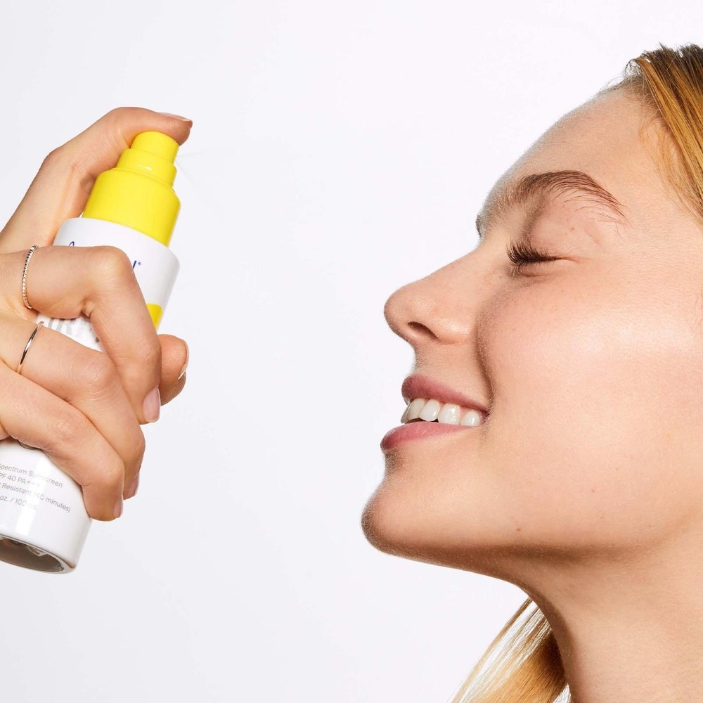 Supergoop! (Re)setting Refreshing Mist Sunscreen 1oz Travel Size SPF 40 Matte - Picture 8 of 9
